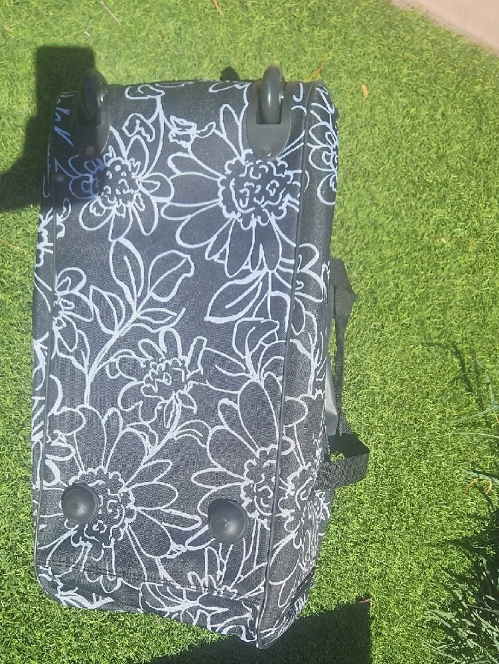 Tag Navy and White Floral Duffel Bag